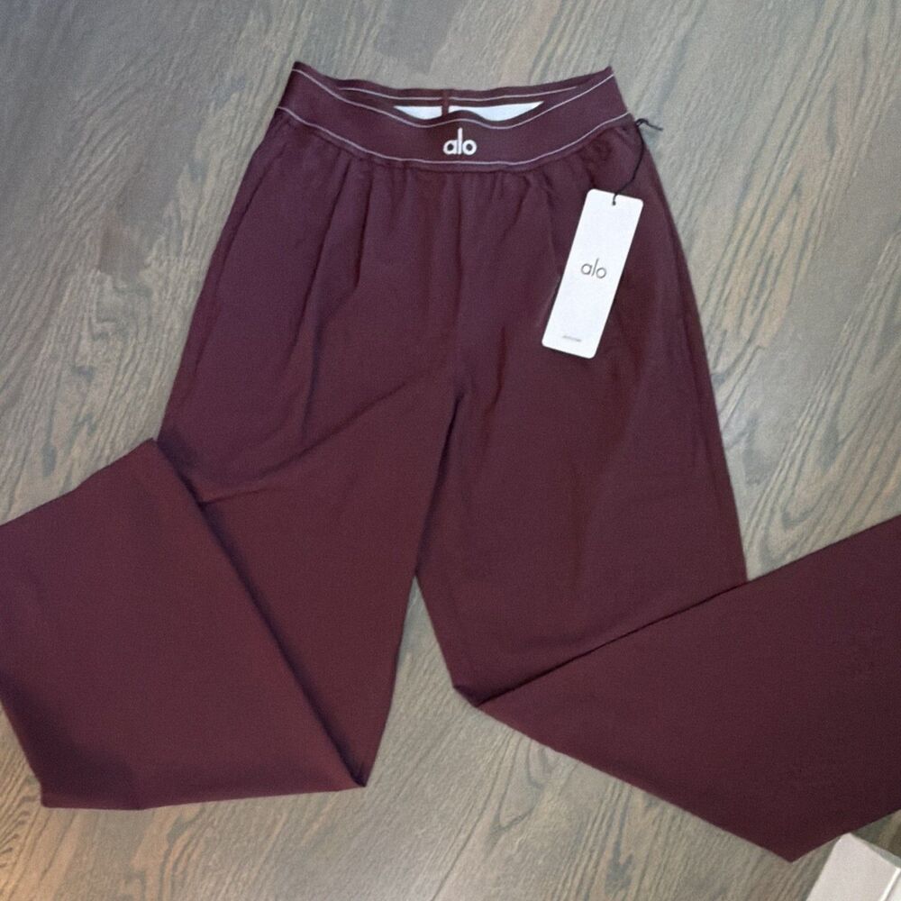 ALO YOGA Suit Up Trouser High Waist Wide Leg Pants Burgundy Womens Small, NWT